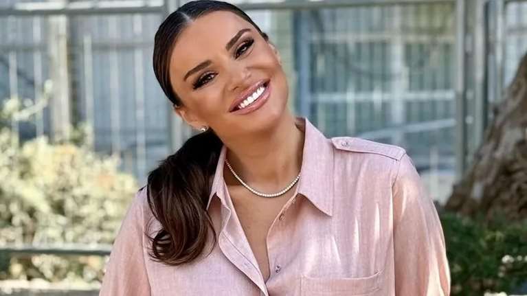 Ελένη Τσολάκη: Το διαχρονικό μανικιούρ που επέλεξε λίγο πριν γίνει μαμά