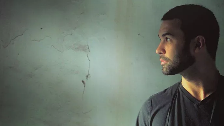 Κωνσταντίνος Μουσούλης: Ο 35χρονος γιος της Αγγελικής Νικολούλη είναι όμορφος και πολύ ταλαντούχος