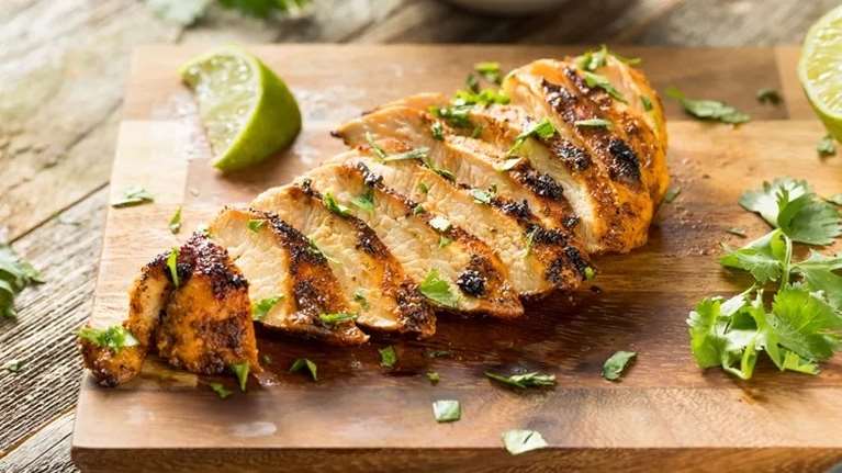 Μοσχάρι ή κοτόπουλο: Ποιο κρέας είναι καλύτερο για την υγεία του εντέρου; - Η επιστήμη απαντά