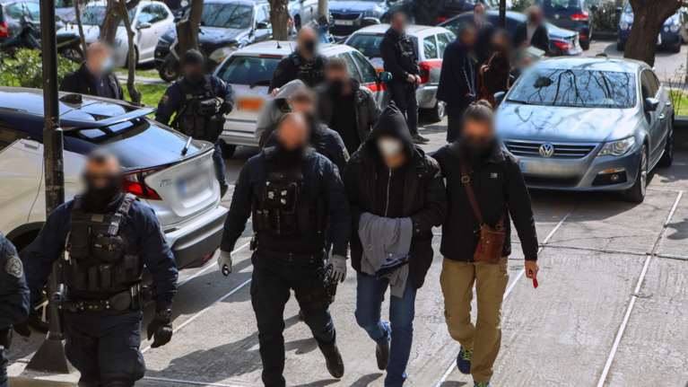 Θανάσιμος ξυλοδαρμός Ρομά στο Μενίδι: Δίωξη σε βαθμό κακουργήματος στον αστυνομικό