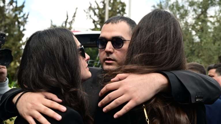 Χρίστος Κούγιας: Με τραγούδι του Νότη Σφακιανάκη η νέα αφιέρωση στον πατέρα του - &quot;Μπαμπά μου λείπεις πολύ&quot;