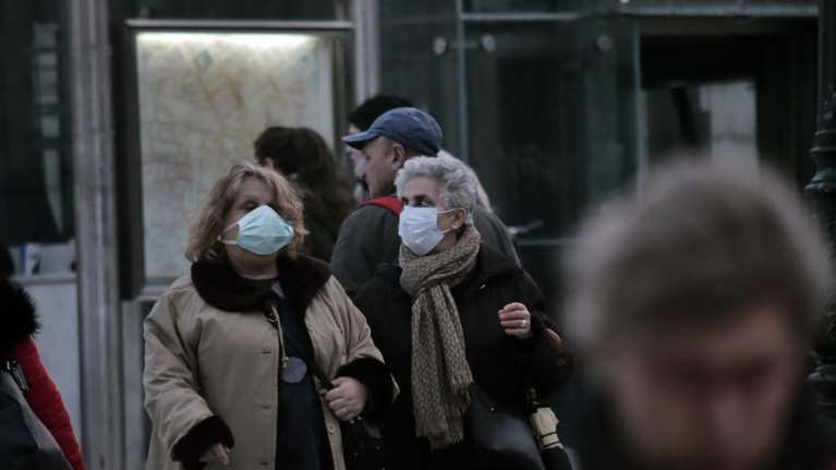 ΕΟΔΥ: 109 νεκροί από κορονοϊό και δύο σοβαρά κρούσματα γρίπης την τελευταία εβδομάδα