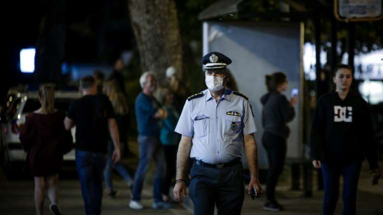 Δήμαρχος Αγίας Παρασκευής: Ο Δήμος κινδυνεύει να μπει σε καραντίνα εξαιτίας των κορονο-πάρτι