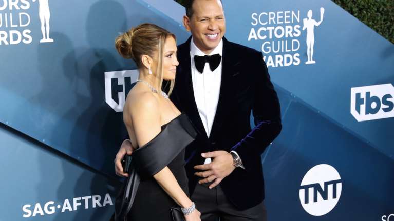 Παντρεύεται η Jennifer Lopez;