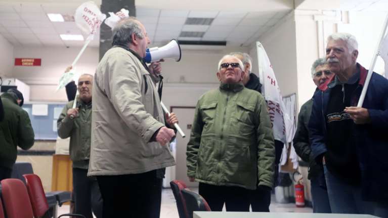 Τα τέσσερα &quot;δώρα&quot; σε 71.000 συνταξιούχους – Σήμερα η νομοθετική ρύθμιση