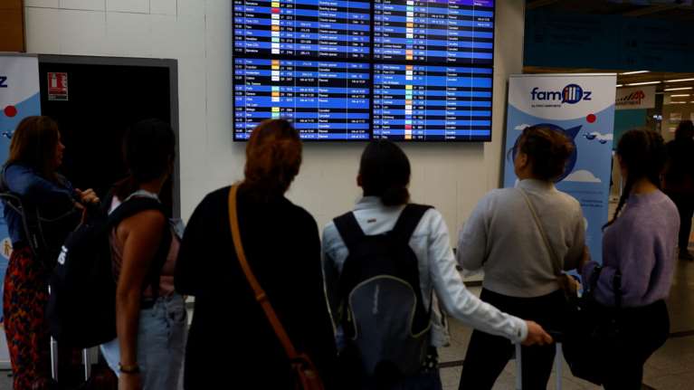 Απεργούν οι Γάλλοι ελεγκτές: Χάος στις πτήσεις σε όλη την Ευρώπη - Καθυστερήσεις 560.000 λεπτά μέσα σε λίγες ώρες