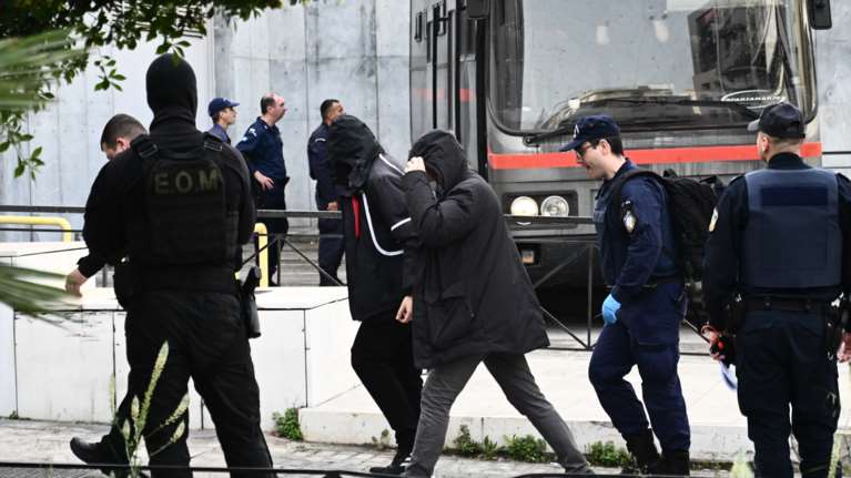 Υπόθεση βιασμού 12χρονης στον Κολωνό: Ένοχοι κρίθηκαν 11 κατηγορουμένοι - Αθωώθηκαν έξι