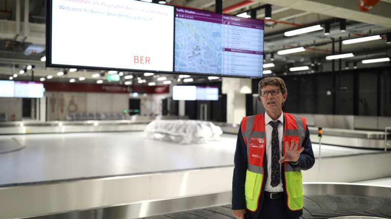 Νέο αεροδρόμιο Βερολίνου: Πώς οι Γερμανοί βγήκαν εκτός προγράμματος - &quot;Γίναμε περίγελος&quot; [Εικονες]