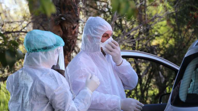 Τούρκος φιλέλληνας επιχειρηματίας έκανε δωρεά στο ΕΣΥ- "Θέλω να βοηθήσω τη νέα μου πατρίδα"