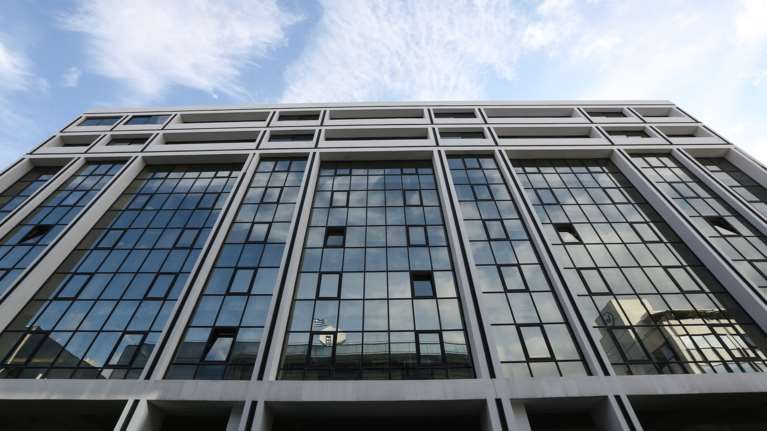 Μόνο στην Ελλάδα: Η Τειρεσίας ΑΕ που ψάχνει τους κακοπληρωτές… κινδυνεύει να &quot;φαλιρίσει&quot;