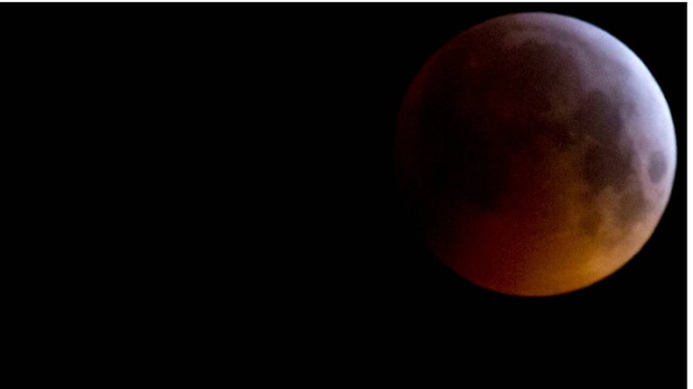 &quot;Ματωμένη σελήνη&quot;: Ολική σεληνιακή έκλειψη και μοναδικό υπερθέαμα με το μεγαλύτερο φεγγάρι της χρονιάς, στις 26 Μαΐου