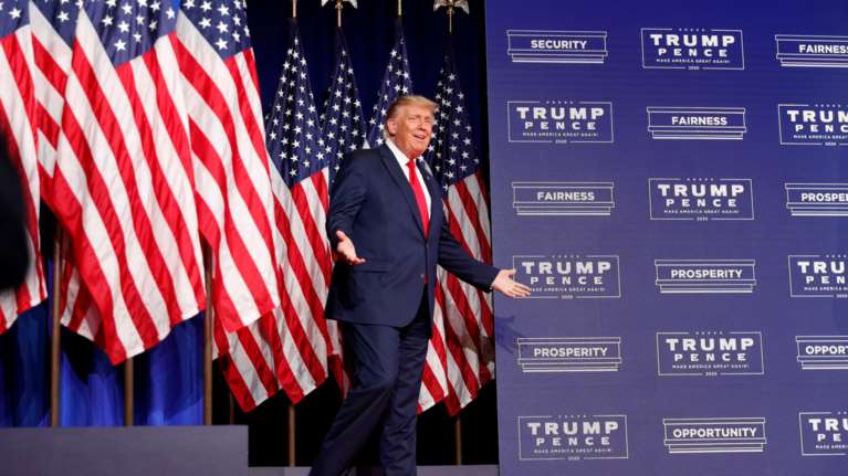 Εκλογές ΗΠΑ: Τα &quot;ρέστα&quot; του δίνει ο Τραμπ για να κερδίσει τους Αφροαμερικανούς ψηφοφόρους