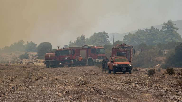 Νέες καταβολές πρώτης αρωγής 500.000 ευρώ προς τους πληγέντες από τις πυρκαγιές