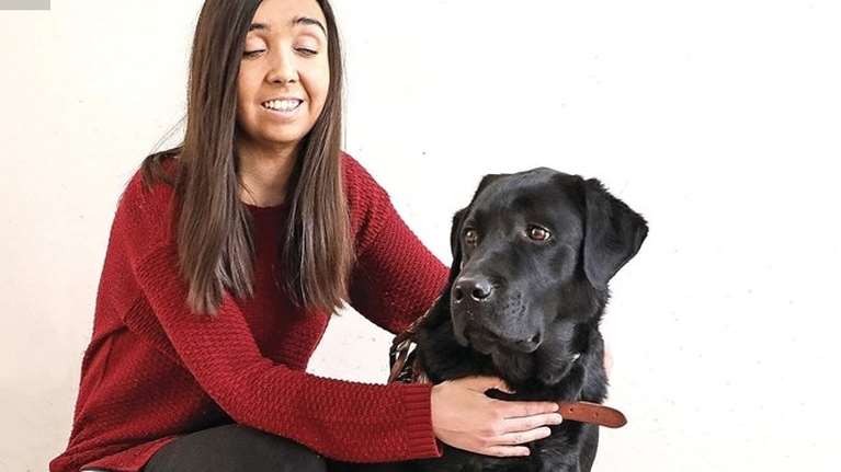 Παρασκευή Κουτσαΐδη: Η ιστορία της τυφλής μαθήτριας που αρίστευσε στις Πανελλήνιες