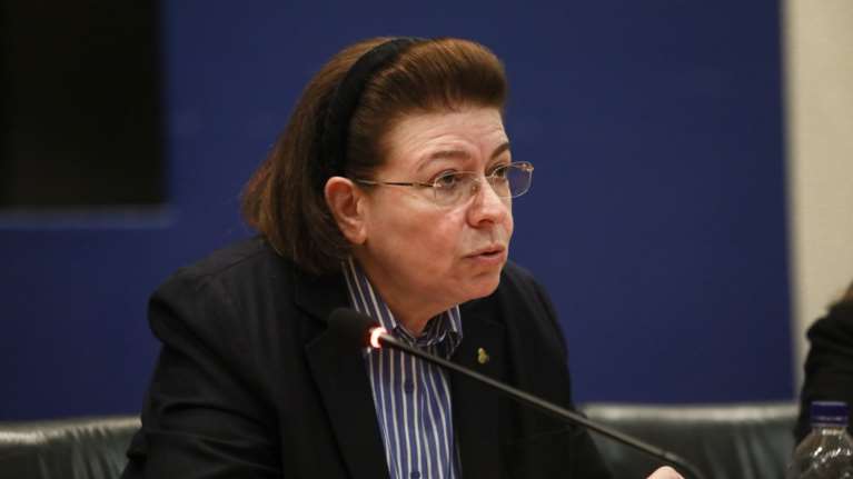 Μενδώνη: Νέα κόντρα με την &quot;Αυγή&quot; για τις πινακίδες στην Ακρόπολη- Αυτή τη φορά για πλακέτα προς τιμήν του Γλέζου