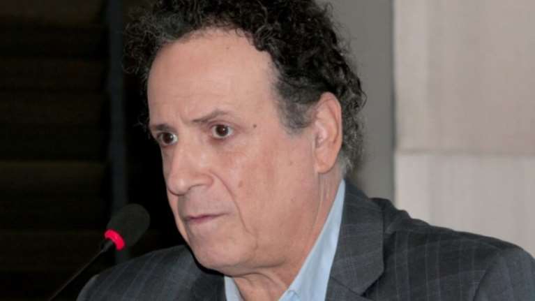 Χ. Ρώμας: &quot;Ο Αναδιώτης εκλέχθηκε γιατί το επίθετό του ξεκινάει από άλφα, δεν έχει τεράστια καριέρα, δεν είναι μεγάλος καλλιτέχνης&quot;