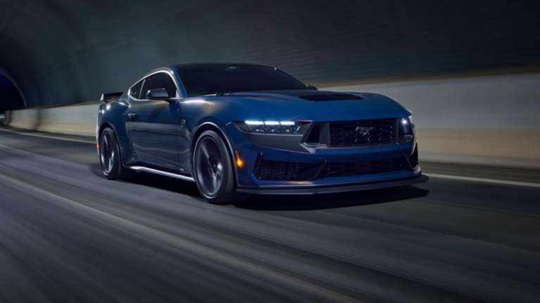 Η Ford Mustang Dark Horse είναι &quot;μαμά&quot; έτοιμη για πίστα