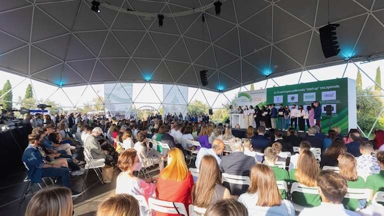 Η 20άδα του JA Greece που διεκδικούν το &quot;χρυσό&quot; εισιτήριο για τον πανευρωπαϊκό τελικό