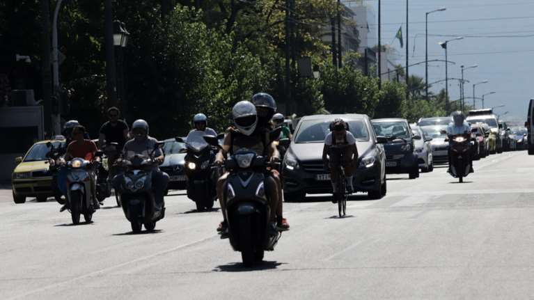 Κίνηση για γερά νεύρα στην Αθήνα - Live η κυκλοφορία στους δρόμους