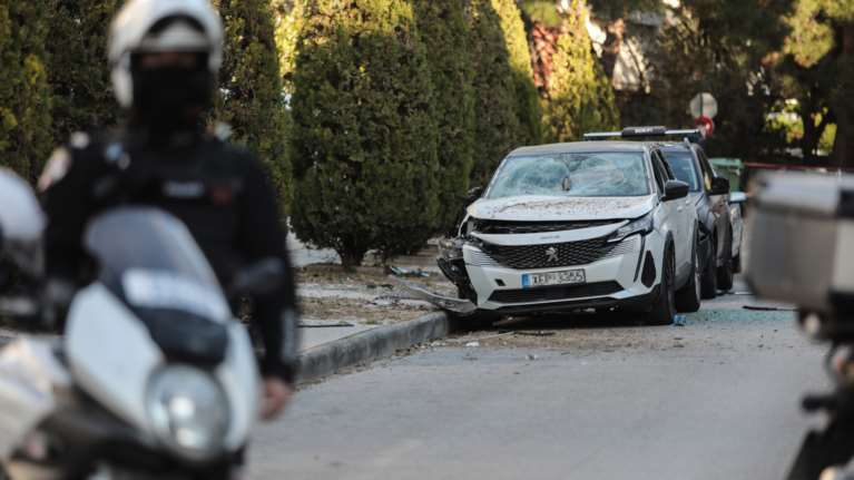 Τρόμος για ηλικιωμένο ζευγάρι στο Βέλο Κορινθίας – Ληστές μπήκαν στο σπίτι τους