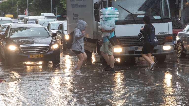 Κακοκαιρία Cassandra: Νέο έκτακτο δελτίο της ΕΜΥ - Σε ποιες περιοχές έρχονται ισχυρές καταιγίδες