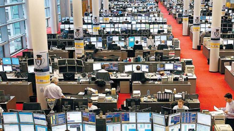 Mαζικές εκδόσεις ομολόγων στην Eυρωζώνη για το αποθεματικό των κρατών