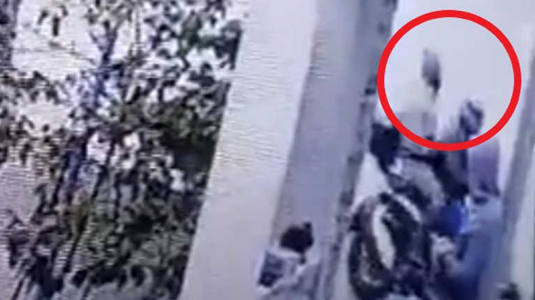 Γιώργος Καραϊβάζ: Νέα βίντεο λίγα λεπτά πριν τη δολοφονία - Οι εκτελεστές σχεδόν διασταυρώθηκαν με περιπολικό