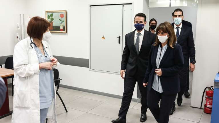 Κατερίνα Σακελλαροπούλου: Έκανε την 3η δόση η Πρόεδρος - &quot;Η έξοδος από την υγειονομική κρίση είναι πια δική μας επιλογή&quot;