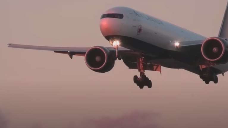Κόβει την ανάσα η προσγείωση αεροπλάνου στον Καναδά - Παραλίγο τραγωδία λόγω πλάγιων ανέμων [βίντεο]