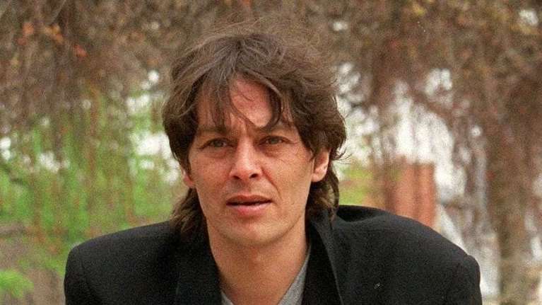 Αλέν Ντελόν: Μυστήριο με τον θάνατο του νόθου γιου του