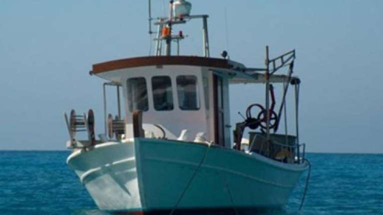 Τραγωδία στην Πάτρα: Νεαρός έπεσε από αλιευτικό, μπλέχτηκε σε δίχτυα και πνίγηκε