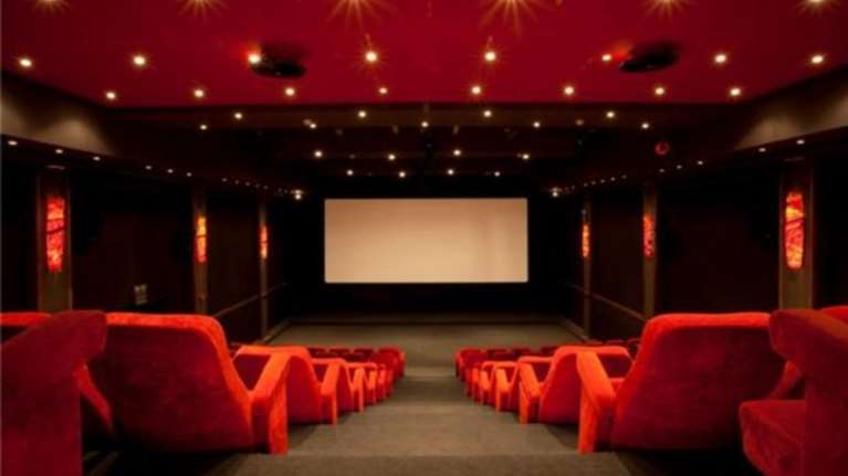 Κορονοϊός: Αίρονται και τα τελευταία μέτρα περιορισμού - Τι επιτρέπεται από Δευτέρα