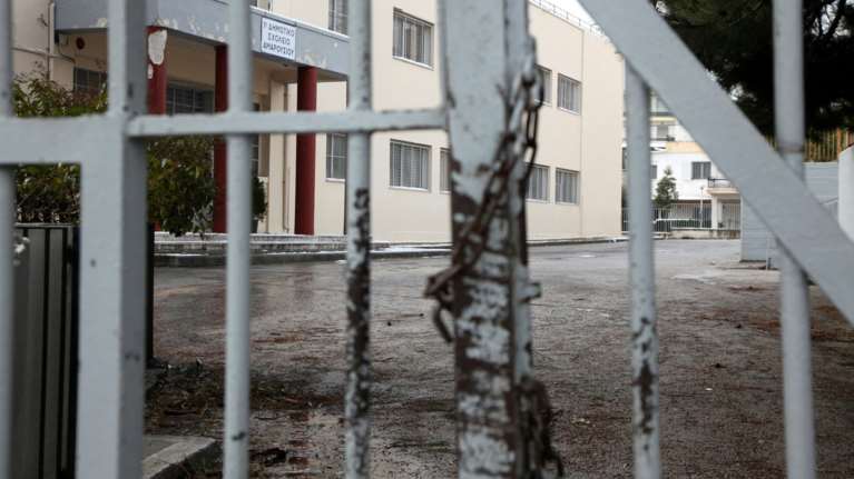 Κλειστά σχολεία λόγω γρίπης - Και στην Αθήνα