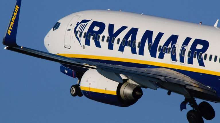 Η Ryanair γιορτάζει μοιράζοντας 1 εκατομμύριο εισιτήρια των 15 ευρώ