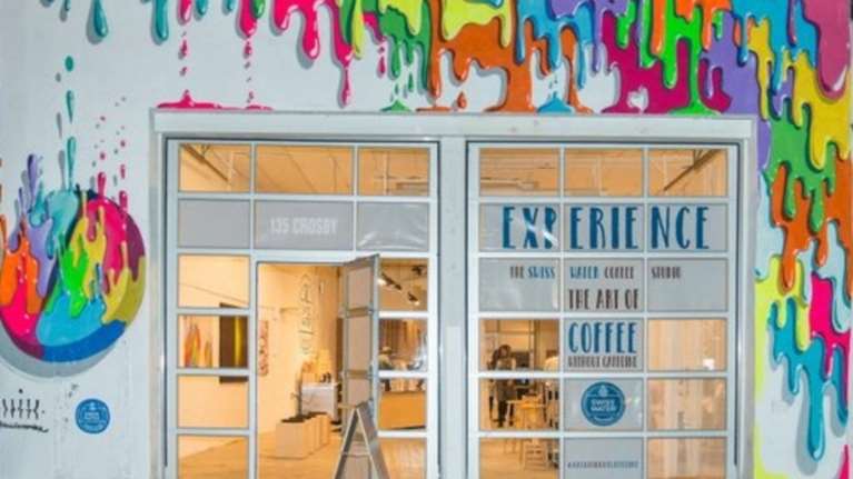 Άνοιξε στη Νέα Υόρκη το πρώτο καφέ που σεβίρει μόνο ντεκαφεϊνέ