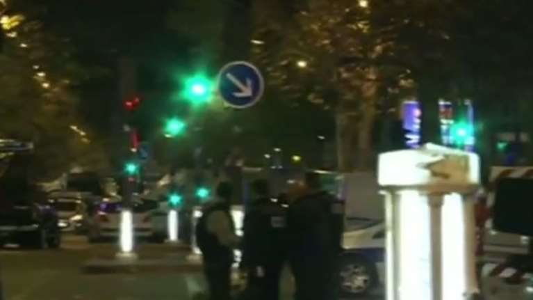 Βίντεο: Η στιγμή της εισβολής της αστυνομίας στο Bataclan