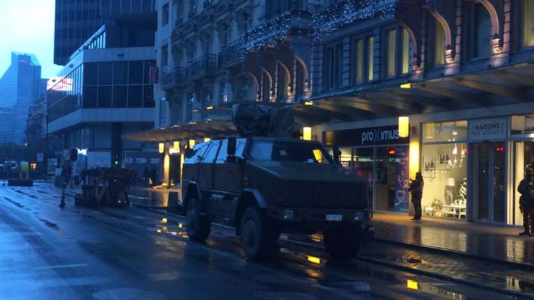 Οταν ο τρόμος σβήνει το φως στην καρδιά της Ευρώπης