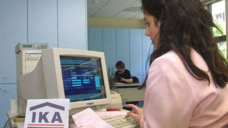 Τρεις στους δέκα οφειλέτες του ΙΚΑ βγήκαν εκτός της ρύθμισης των 100 δόσεων