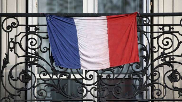 Ολάντ: Η Γαλλία δεν θα αλλάξει, θα αντισταθεί