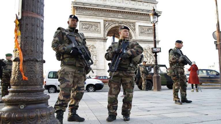 150 ηγέτες για το κλίμα σε  ένα  Παρίσι φρούριο