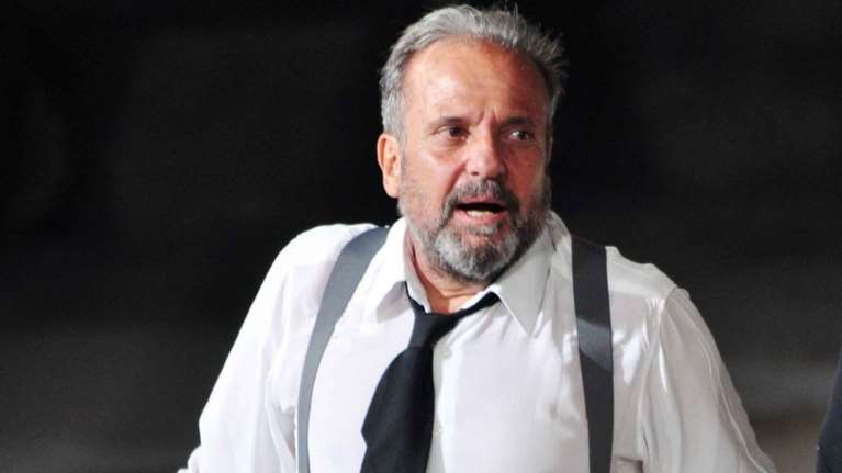 Αποχαιρετισμός στον Μηνά Χατζησάββα, έναν πρίγκιπα του θεάτρου