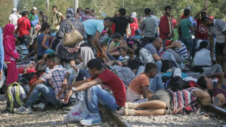 Με έξοδο από τη Σέγκεν απειλεί την Ελλάδα η ΕΕ