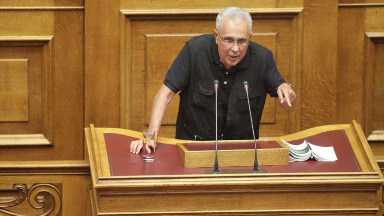 Νέα ομιλία μνημείο Ζουράρι στη Βουλή: Ποιους χαρακτήρισε «σκῶρ»