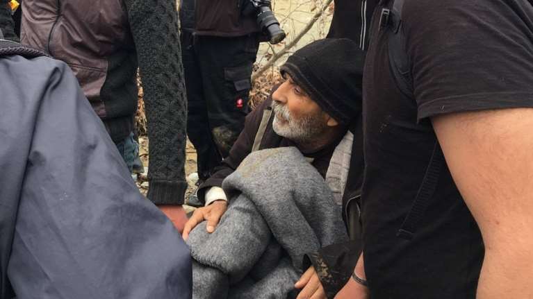 Η οδυνηρή επιστροφή πίσω στις λάσπες της Ειδομένης για 65χρονο με αναπηρία