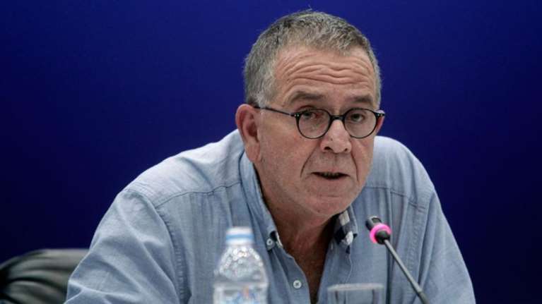 Νέα &quot;συγγνώμη&quot; Μουζάλα, κουβέντα για την &quot;ταμπακιέρα&quot;