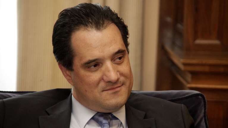 Ο Άδωνις τρολάρει Παπαδημούλη για τον Καμμένο