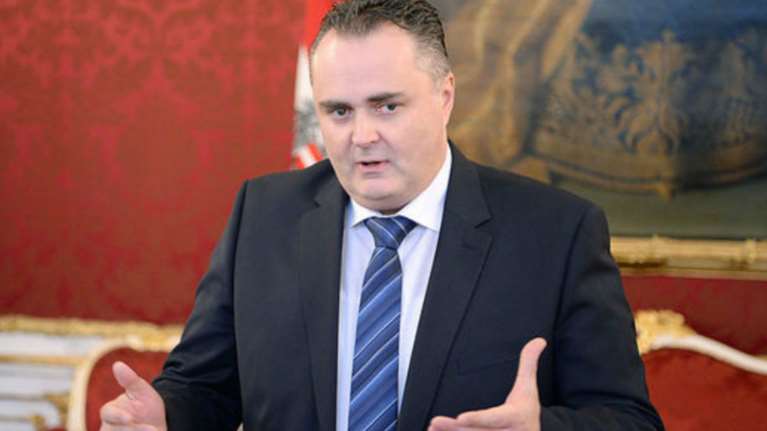 Αυστρία: Στηρίζουμε ΠΓΔΜ, η βαλκανική οδός να παραμείνει κλειστή