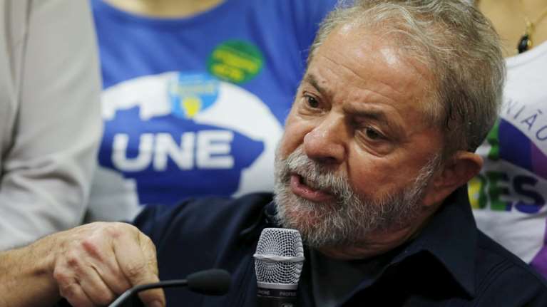 Προσωπάρχης της Ρουσέφ διορίστηκε ο Λούλα, προειδοποιήσεις από Moody&#39;s