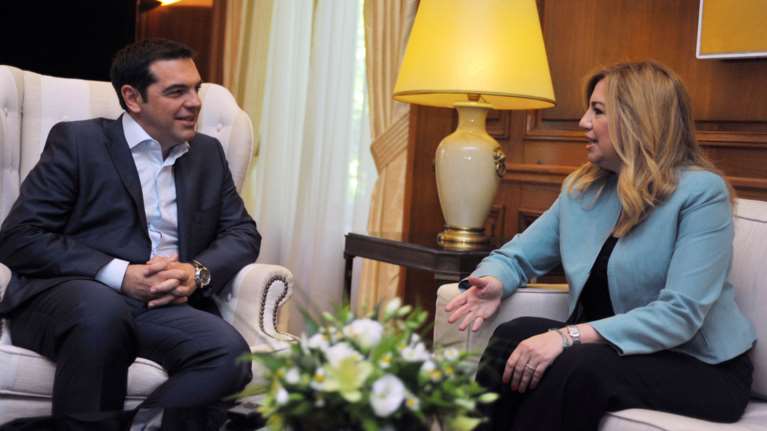 Στο ίδιο τραπέζι Τσίπρας και Γεννηματά στις Βρυξέλλες