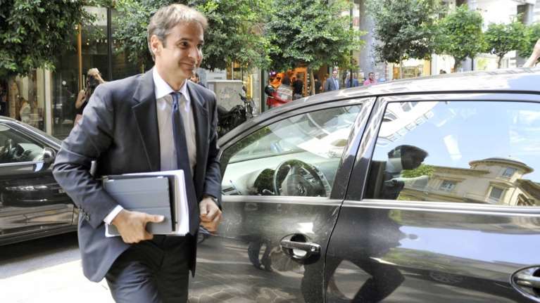 Ο Κυριάκος, ο Καμμένος και η «γοητεία της καρέκλας»